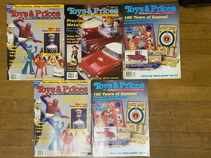 1992 & 1993 Character Collector Toys and Prices Magazines (5 Magazines) - Picture 1 of 2