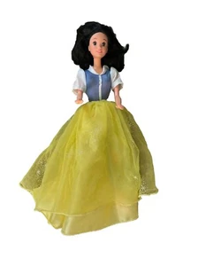 1992 Disney’s Snow White Barbie Doll - Picture 1 of 7