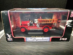Signature Series 1923 Maxim C1 Fire Engine 1:43 Scale Diecast Model Fire Truck - Picture 1 of 11