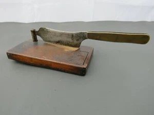 Antique London folding pocket tobacco cutter with wooden box - Picture 1 of 10