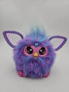Juguete de peluche interactivo Furby Emoto púrpura tie dye probado funciona 2023 - Imagen 1 de 8