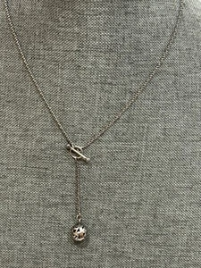 Woman’s Silpada 925 Toggle Necklace Filigree Ball Dangle 2" Simple Delight 17" - Picture 1 of 4