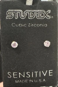 STUDEX Sensitive Stainless 3MM Cubic Zirconia Pink - Picture 1 of 2