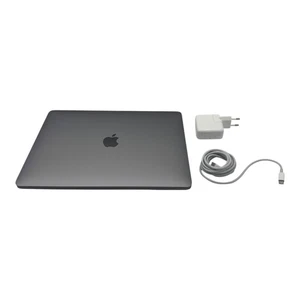 MacBook Air 13" 2020 M1 • 8-Core CPU • 7-Core GPU • 8GB RAM • 256GB • Space Grau - Bild 1 von 15