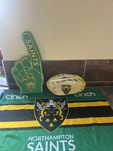 Paquete de apoyo de rugby Northampton Saints - pelota, bandera y dedo de marioneta - Imagen 1 de 10