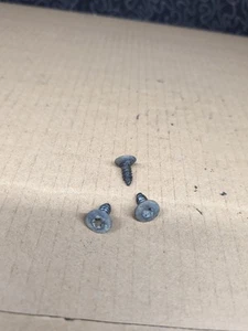 1991  1993 DODGE D100 W150 D350 OEM SET 3 DOOR LATCH Screws D250 W250 - Picture 1 of 3