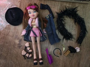 Bratz Doll - Limited Edition Funk ‘N’ Glow Collection Dana - 2003 Near Complete - Picture 1 of 4