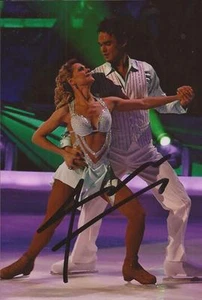 DANCING ON ICE: GARETH GATES SIGNED 6x4 ACTION PHOTO+COA - Picture 1 of 1