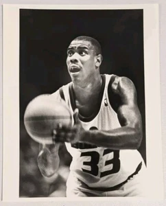 Terry Catledge - Washington Bullets - Type 1 photo - NBA - 1988 Mitchell Layton  - Picture 1 of 2