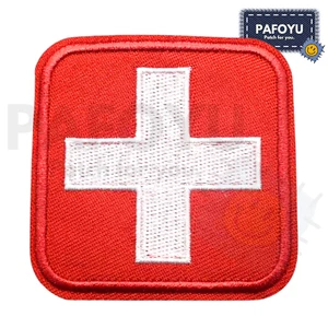 Erste Hilfe First Aid Patch Sanitäter Rettung Helfer Bügelbild Aufnäher Flicken - Picture 1 of 2