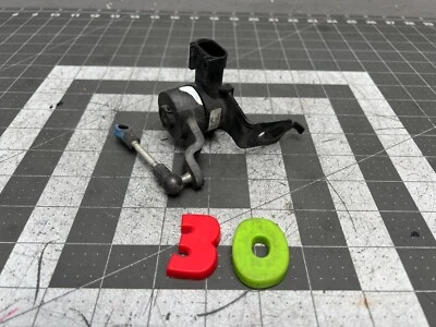 16-24 雪佛兰科迈罗前悬架高控制级别传感器原始设备制造商 — 第 1/4 张图片