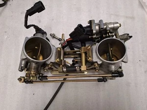 1 Suzuki SV 1000 S WVBX Injection System Throttle - Picture 1 of 7