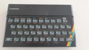 Sinclair ZX Spectrum 48k Computer Issue 3 motherboard Rubber 001-552508 - Picture 1 of 23