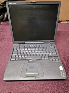 Dell Latitude CPx Model PPX Pentium III laptop missing parts Read description - Afbeelding 1 van 13