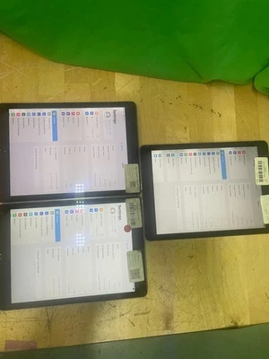 **LOTE DE 3** Apple iPad Air 2 - (2) 32GB / (1) 16GB REPARACIONES Foto 1 de 4