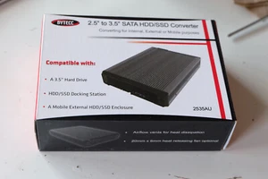 Bytecc USB 3.0/SATA 2.5" - 3.5" hard drive enclosure/adapter/converter - Picture 1 of 5
