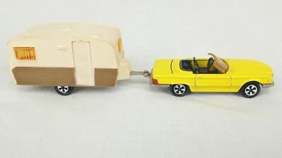 复古 20 世纪 70 年代 Majorette # 213 梅赛德斯 350 sl & sterckeman lovely400 露营车 — 第 1/4 张图片