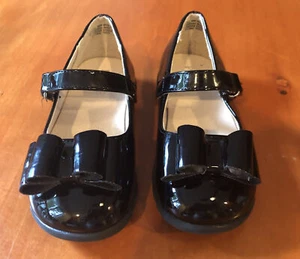 Children's Place Toddler Girls Black Patent Leather Mary Jane Dress Shoes Bow 10 - Picture 1 of 11