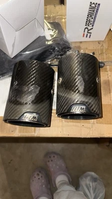 PUNTAS DE ESCAPE DE FIBRA DE CARBONO BMW F32 F30 F82 F80 (puede adaptarse a otros modelos) Foto 1 de 4