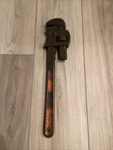 Worth Steel 18" Pipe Wrench, Stilson Wrench Style - Vintage USA - Picture 1 of 4