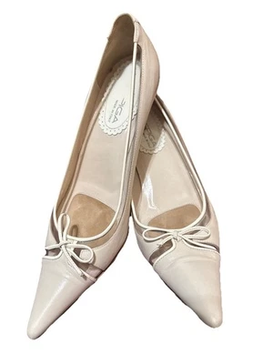 "Tacones de gatito vintage Via Spiga cuero marfil 2"" hechos en Italia: talla 8 1/2" Foto 1 de 4