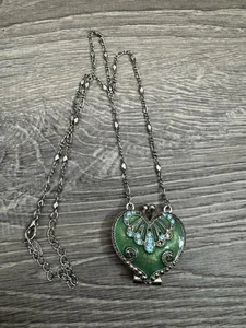 Vintage Green Enamel Heart Crystal Locket Necklace Opening VCLM Magnet Bin C - Picture 1 of 4
