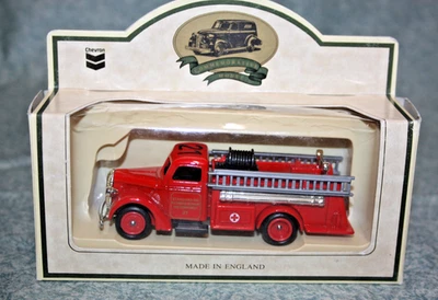 Departamento de Bomberos de Refinería de Petróleo Ford Standard BOMBA - DÍAS PASADOS por LLEDO LP79001 Foto 1 de 4