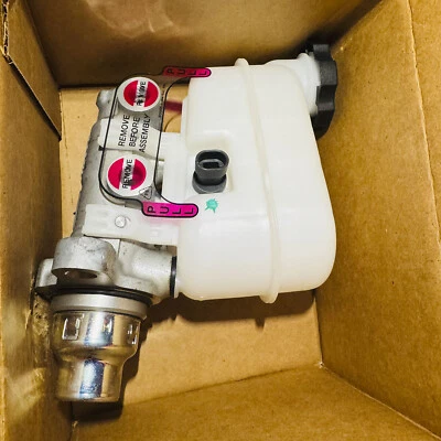 Cilindros maestros de freno genuinos para 10-11 Buick Lucerne Cadillac DTS 84163797 OE Foto 1 de 4