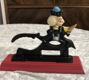 Vintage Cast Iron Nutcracker Soldier - Picture 1 of 12