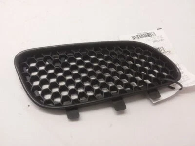 Used Right Grille fits: 2003 Pontiac Grand prix recessed in bumper Right Grade A - Imagem 1 de 4