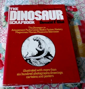 Vintage - The Dinosaur Scrapbook by Donald F. Glut - Foto 1 di 9