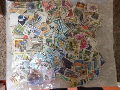 Commonwealth Kiloware Used Stamps 250g off paper good mix lots of stamps - Image 1 of 4