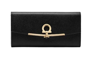 SALVATORE FERRAGAMO Wallet Pebble Leather Gancio Closure Continental - Picture 1 of 10