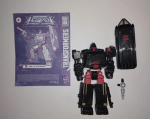 Transformers Generations Selects Legacy Diaclone Autobot DK-2 Guardia completa - Foto 1 di 2