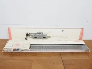 Brother KH-260 PUNCH 9 Strickmaschine 9mm Teilung Handarbeit mit Koffer KH260 gebraucht - Bild 1 von 4