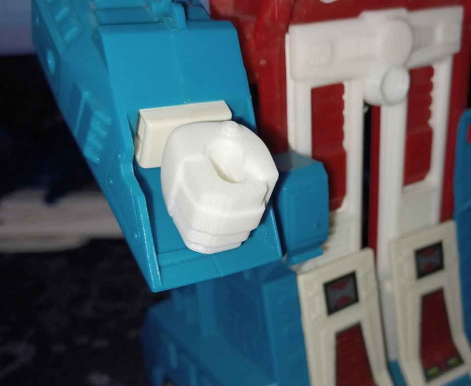 Transformers G1 Ultra Magnus 3D Printed Replacement Big Fists Left & Right White - Image 1 of 4