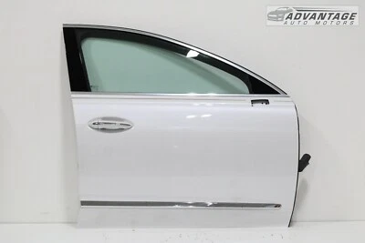 Buick Lacrosse 2017-2019 panel de carcasa de puerta delantera derecha con moldura OEM Foto 1 de 4
