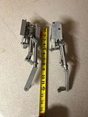 SCALE ROBART RETRACTS FOR DON SMITH SEA FURY  RC MODEL AIRPLANE KIT #1293A - Image 1 of 2