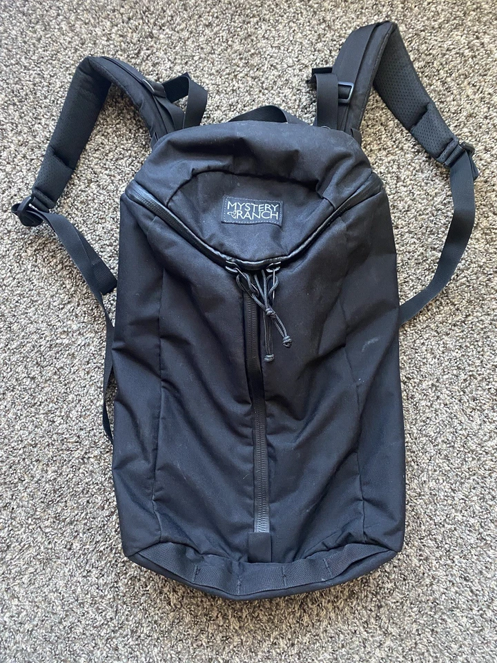 Paquete Mystery Ranch Urban Assualt 21L - Negro - Usado Buen Estado Foto 1 de 4