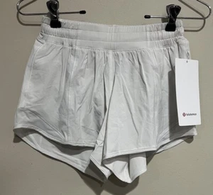 NWT Lululemon Size 8 Hotty Hot LR Short 4” *Lined BONE Ivory $68 - Picture 1 of 3