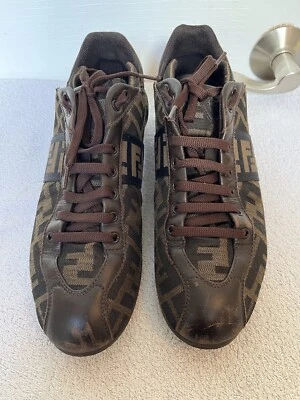 zapatillas fendi mujer Foto 1 de 4