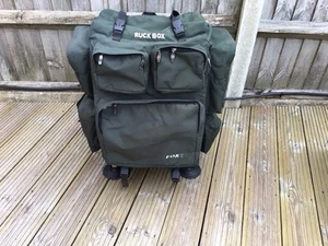 Fox Ruck Box gebraucht Karpfen Angelausrüstung - Bild 1 von 19