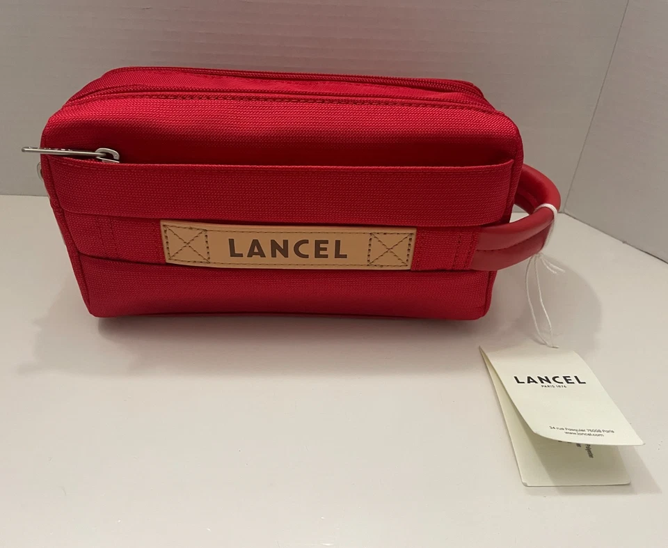 -Nuevo- Lancel Kiss Rojo Artículos de tocador Cosméticos Maquillaje Bolsa/Bolsa Logo Cremallera Foto 1 de 4