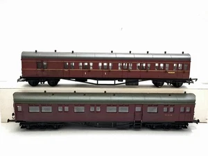 2x HORNBYBR Suburban B Coach Car W6382W & AIRFIX Coach W187W OO Gauge - READ - Picture 1 of 13