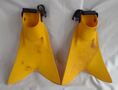 Vintage Force Fin Original gelbe Schwimmflossen verstellbarer Riemen Größe M - Bild 1 von 4