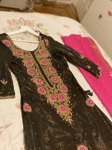 INDIAN / Pakistani FABRIC DRESS Georgette Party WEAR SALWAR KAMEEZ Size S - Picture 1 of 4