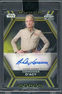 Topps 2022 cromo negro Star Wars dorado automático Amanda Lawrence Commander D'acy/50 - Imagen 1 de 2