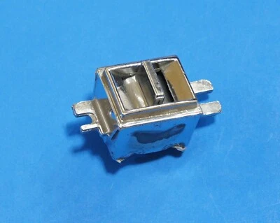 60's 70's CADILLAC OLDSMOBILE OEM POWER WINDOW SWITCH 3-PIN 5719252 - Image 1 of 4