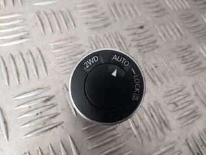 Sélecteur 2WD AUTO-LOCK ON OFF - DACIA DUSTER II (2) - Référence : 255354623R - Picture 1 of 4