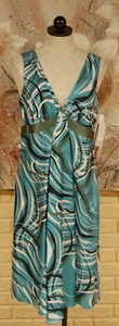 NUEVO CON ETIQUETAS PRECIOSO VESTIDO CHAIKEN MALAGA SEDA 10 COLORES LLAMADO MAR CUELLO EN V DELANTERO Y TRASERO - Imagen 1 de 7